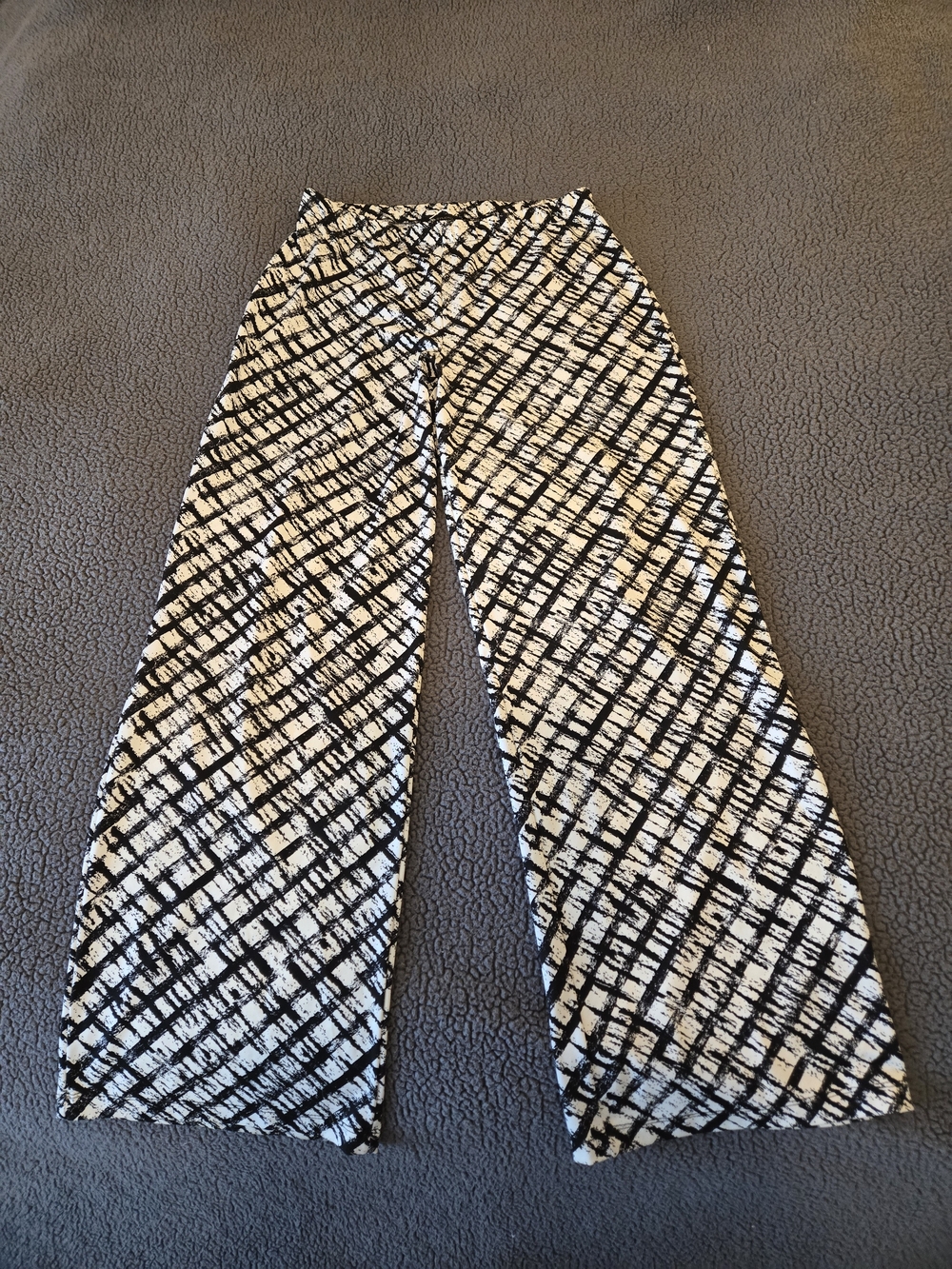 Black and White Patterned Wide Leg Pants